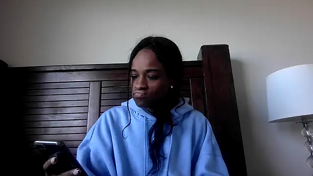 Marlowlovee online show from September 2025 05:14:01 PM