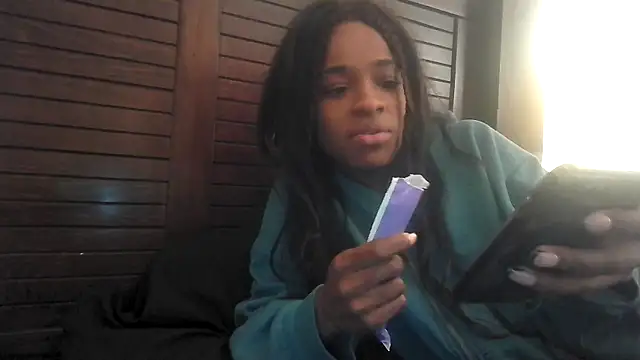 Marlowlovee online show from September 2025 03:54:01 AM