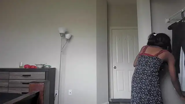 Marlowlovee online show from October 2025 06:50:01 PM