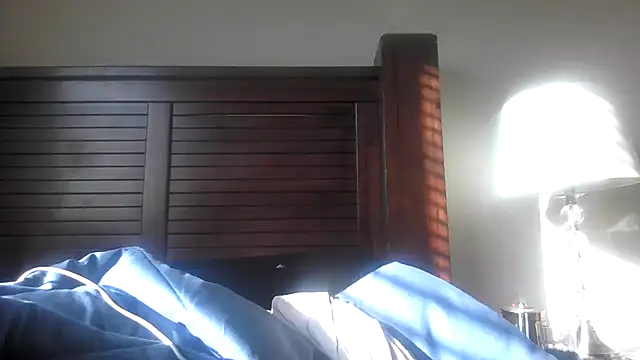 Marlowlovee online show from October 2025 11:15:01 PM