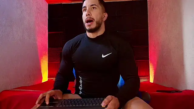 ZaneMaveric online show from June 2026 01:21:01 PM