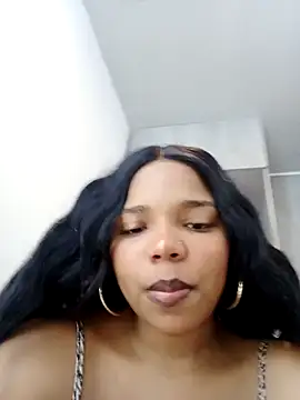 Chanell mina online show from October 2025 03:43:02 AM