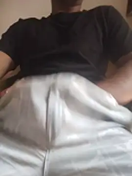 COme8989 online show from November 2025 06:16:02 AM