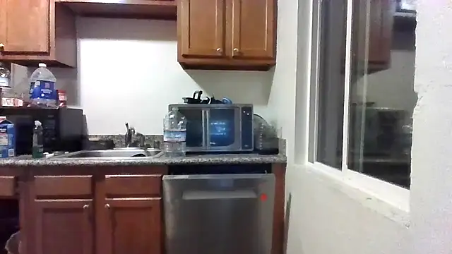 OnlyOneMeeks online show from April 2026 07:23:02 AM