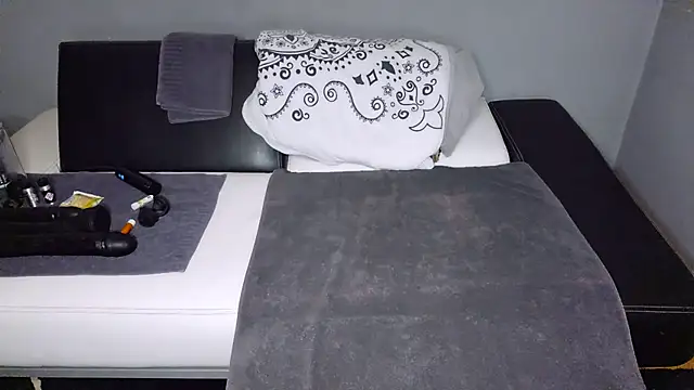 slavic boy 39 online show from December 2025 05:09:01 PM