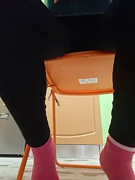 merlyn4 online show from November 2025 09:52:01 AM