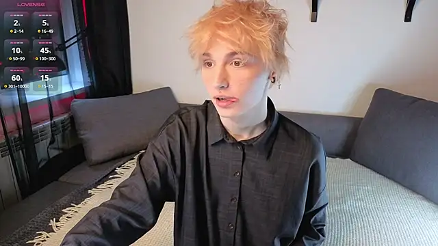 Snapshot of Your_avatar chatting on February 2026 09:55:01 PM Your avatar online show from February 2026 09:55:01 PM