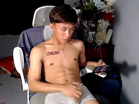 naughtyboyloy 0 online show from April 2026 06:17:01 PM