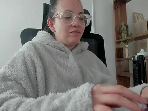 dalila macherano1 online show from October 2025 07:13:01 PM