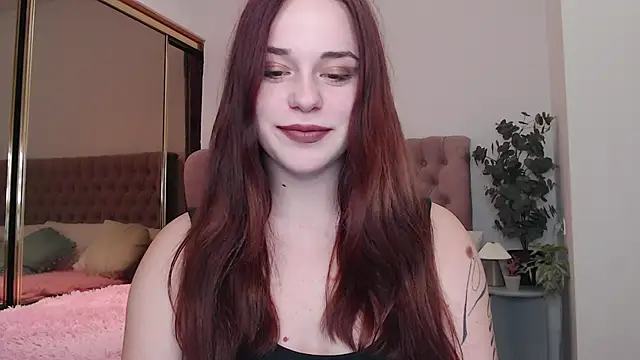 Snapshot of Little_melodyy chatting on October 2025 09:48:01 PM Little melodyy online show from October 2025 09:48:01 PM