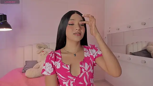 Snapshot of Doll_Isa_ chatting on May 2026 09:12:02 PM Doll Isa online show from May 2026 09:12:02 PM