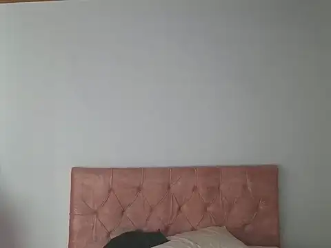 Crystal Star  online show from October 2025 03:45:01 PM