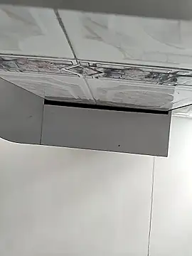 Crystal Star  online show from November 2025 06:01:01 PM