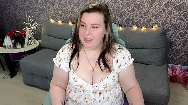 Lillit   online show from October 2025 08:53:02 PM