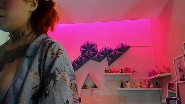Snapshot of dreamleah_ chatting on July 2026 09:32:01 PM dreamleah online show from July 2026 09:32:01 PM