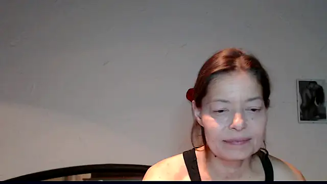 Snapshot of SexySarah177 chatting on December 2024 09:35:01 PM SexySarah177 online show from December 2024 09:35:01 PM