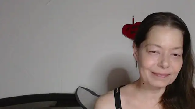 Snapshot of SexySarah177 chatting on March 2026 09:20:02 PM SexySarah177 online show from March 2026 09:20:02 PM