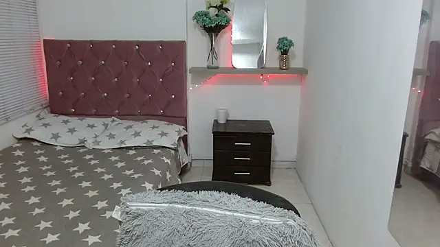 pixiefuckass online show from September 2025 12:31:02 PM