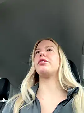 Snapshot of Chloemillerrxx chatting on September 2025 02:17:01 PM Chloemillerrxx online show from September 2025 02:17:01 PM