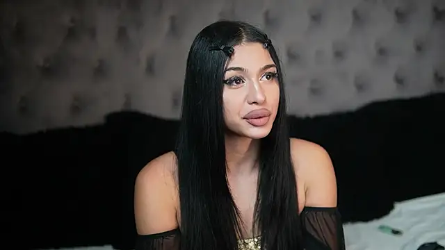 GiuliaSya online show from October 2025 10:08:01 PM