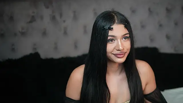 GiuliaSya online show from October 2025 08:31:01 PM