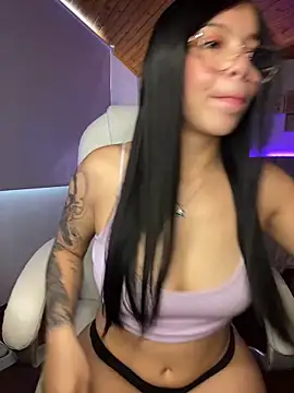 Maddy Piink online show from October 2025 06:30:01 PM