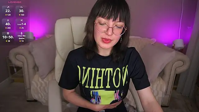 Pixie Peachh online show from September 2025 01:16:01 PM