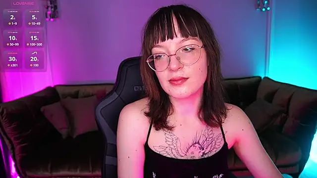 Pixie Peachh online show from November 2025 07:53:01 AM