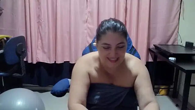 lina maria99 online show from February 2026 01:49:01 AM