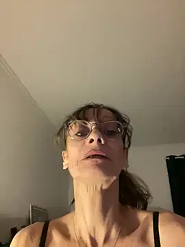 Snapshot of Chris06d22@xh chatting on February 2026 12:09:02 AM Chris06d22xh online show from February 2026 12:09:02 AM