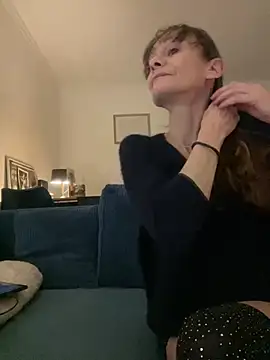 Chris06d22xh online show from March 2026 09:31:01 PM