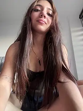 Snapshot of LisaGoddes chatting on May 2026 10:40:01 PM LisaGoddes online show from May 2026 10:40:01 PM