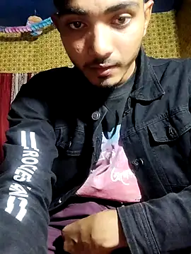 Hot- couple online show from January 2026 05:07:01 PM