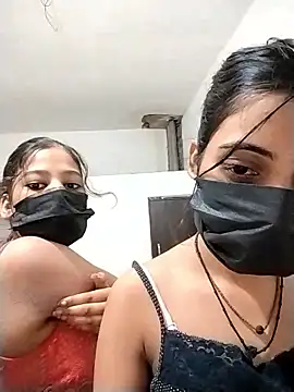 Snapshot of Hot-komall chatting on January 2026 04:50:01 AM Hot-komall online show from January 2026 04:50:01 AM