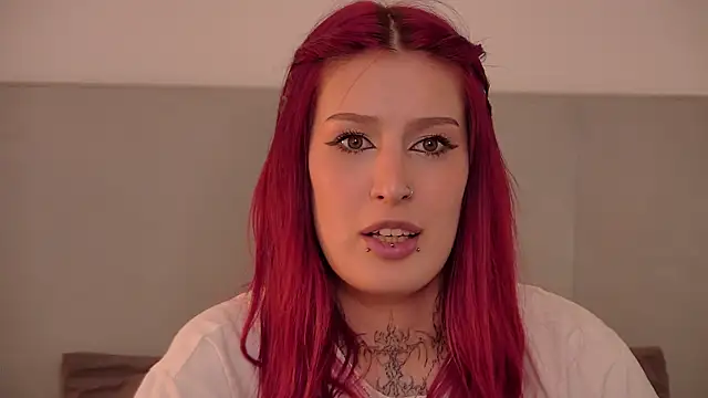 ElisMuse online show from April 2026 07:58:01 PM