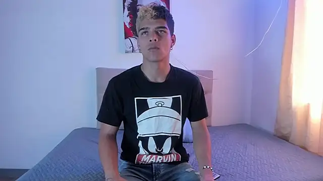 wyatt 3 online show from September 2025 06:52:01 PM