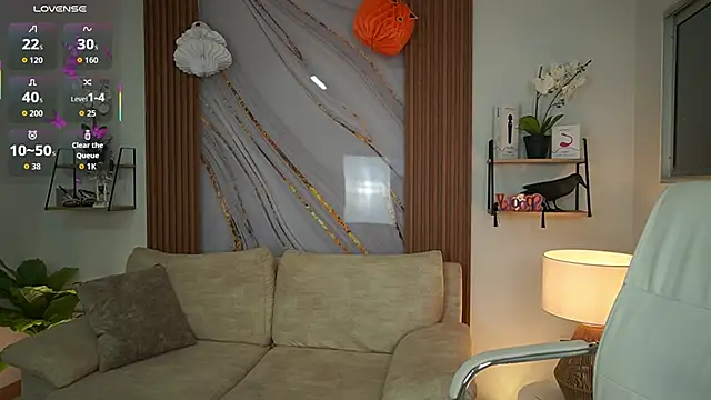 MilaCrave online show from October 2025 11:42:01 AM