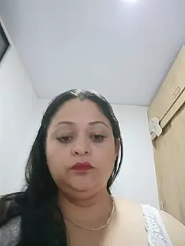 Snapshot of Nanna_160290 chatting on May 2026 08:16:02 PM Nanna 160290 online show from May 2026 08:16:02 PM