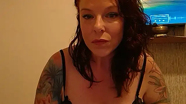 Island Siren online show from October 2025 07:14:02 PM