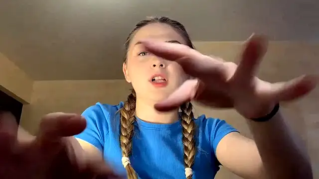 Smoke mama online show from February 2026 11:09:02 AM