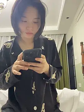 Snapshot of Y2Luvk chatting on February 2026 09:59:02 PM Y2Luvk online show from February 2026 09:59:02 PM