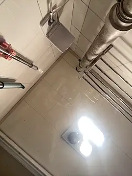 Snapshot of Y2Luvk chatting on February 2026 09:48:02 PM Y2Luvk online show from February 2026 09:48:02 PM