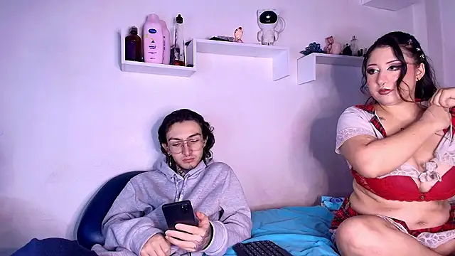 Snapshot of annyharriis chatting on February 2026 07:50:02 PM annyharriis online show from February 2026 07:50:02 PM