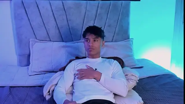 ZYZZ1312 online show from October 2025 05:48:02 PM