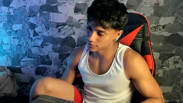 ZYZZ1312 online show from April 2026 06:27:01 AM