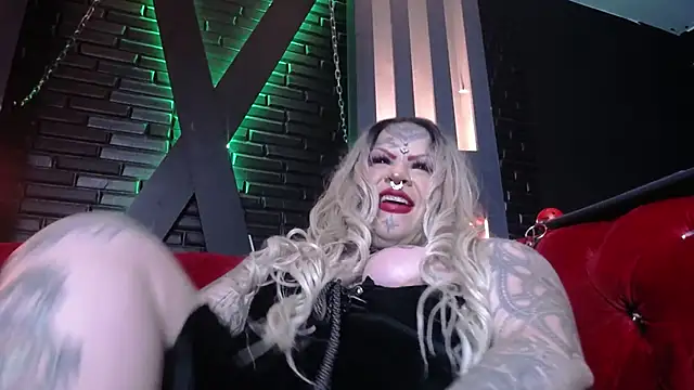 Snapshot of Venus_Rock chatting on February 2026 12:23:01 PM Venus Rock online show from February 2026 12:23:01 PM