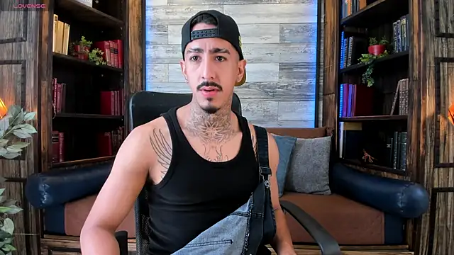 Donovan Desmond online show from April 2026 07:29:02 PM