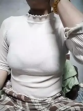 Mie rose online show from February 2026 01:32:02 PM