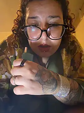 Snapshot of chiaretta_loveit chatting on November 2025 09:26:02 PM chiaretta loveit online show from November 2025 09:26:02 PM