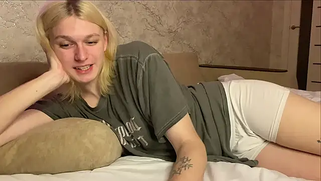 evelina228 online show from November 2025 09:06:02 PM